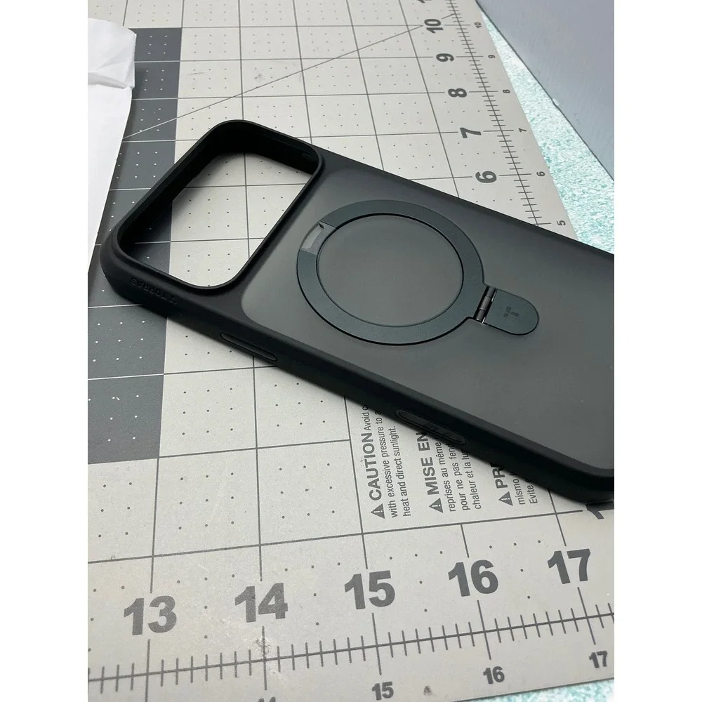 TORRAS Ostand Magnetic Stand Case for iPhone 17Pro‎ Max Black